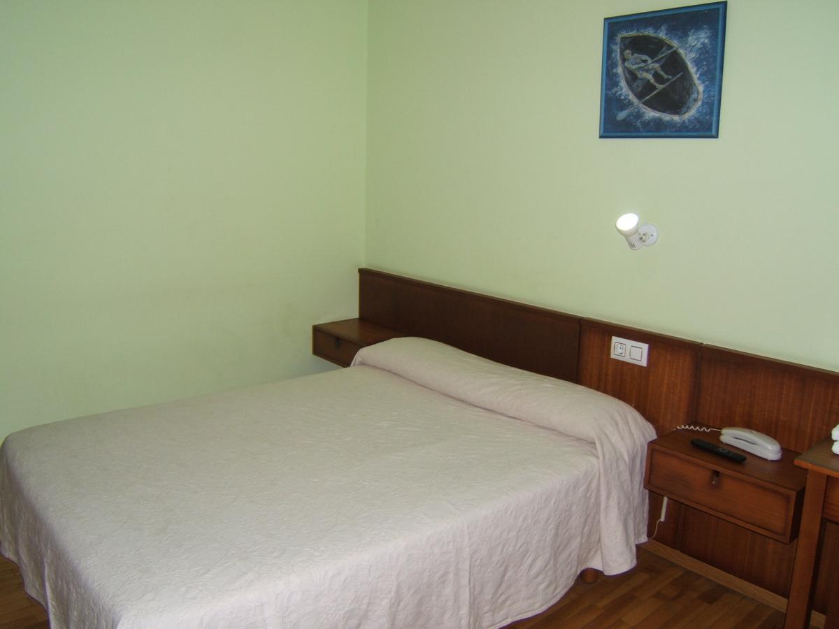 Hotel Severino Ourense Extérieur photo